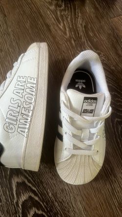 : “Adidas Superstar Girls Are Awesome originales
