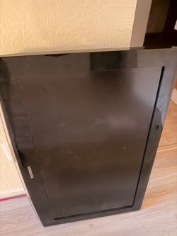 FREE Small TV – Works, Missing Cable & Stand