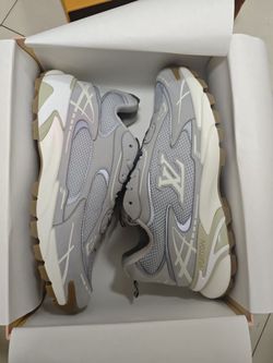 LV Runner Tatic gray - euro 46- (29.5cm insole)