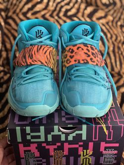 Kyrie 6 size 10 men’s