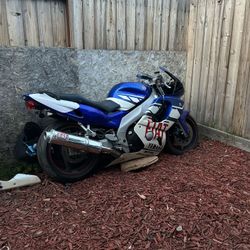 Yamaha Yzf 600