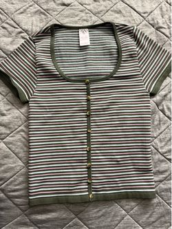 Striped old school top size Large