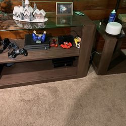 Tv Stand And 2 End Tables & Lamp