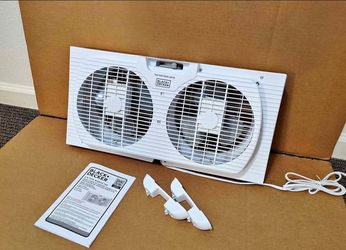 Black and Decker dual window fan