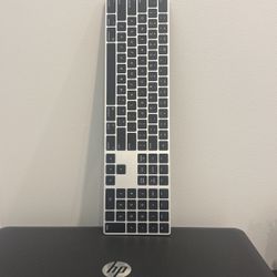 Apple Keyboard with Numeric Keypad