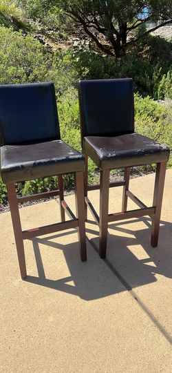 Leather And Solid Wood  Bar Stools 