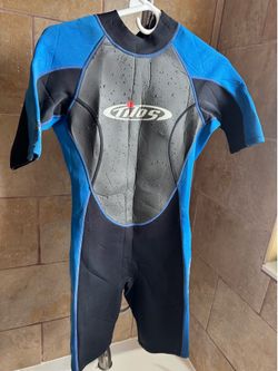 Tilos Shorty Wetsuit – Men’s Medium – 3/2mm