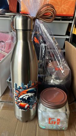Broncos gift set