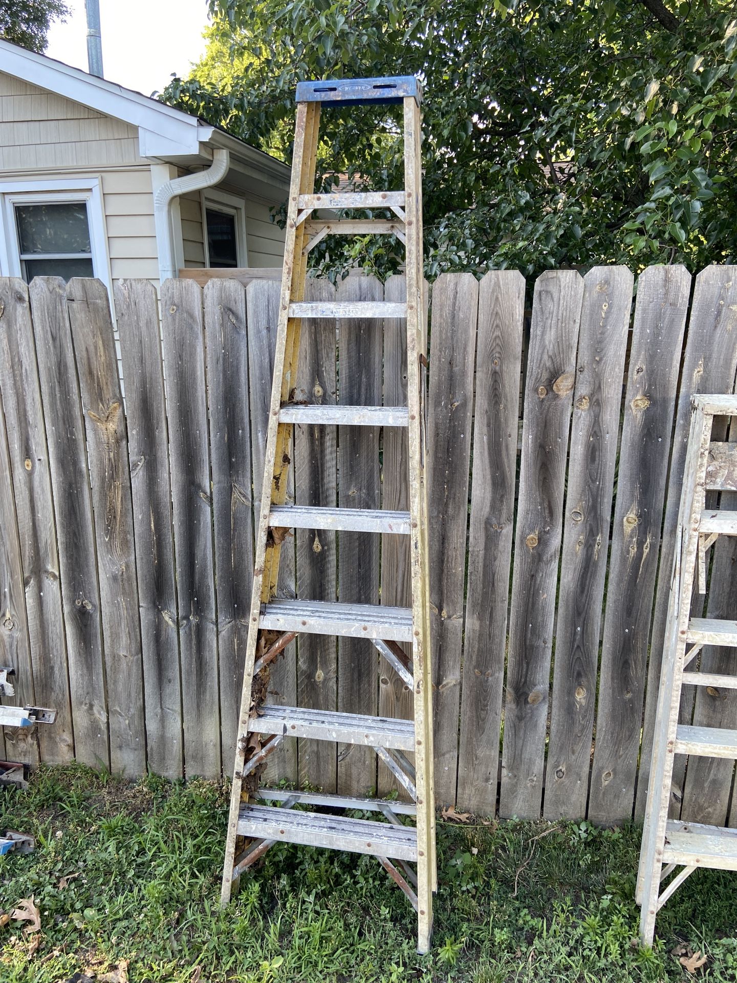 8’ Werner Step Ladder 