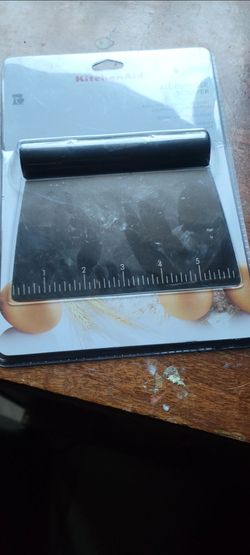 Kitchen Aid scraper/knife