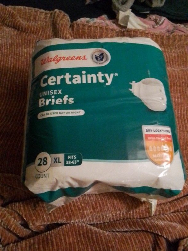 Certainty Xl Unisex Disposable Briefs 28 Per Bag - 4 Bags $30