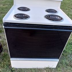 Nice Electric Stove Works Great $25 Delivery Milwaukee!