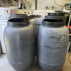 2 Rain Barrels, 55 Gallon storage containers With Lids Excellent Shape, Clean No Holes
