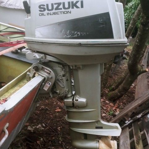 Мотор suzuki 40