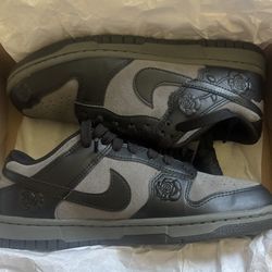 Women Black & Grey Rose Dunks Size 6.5