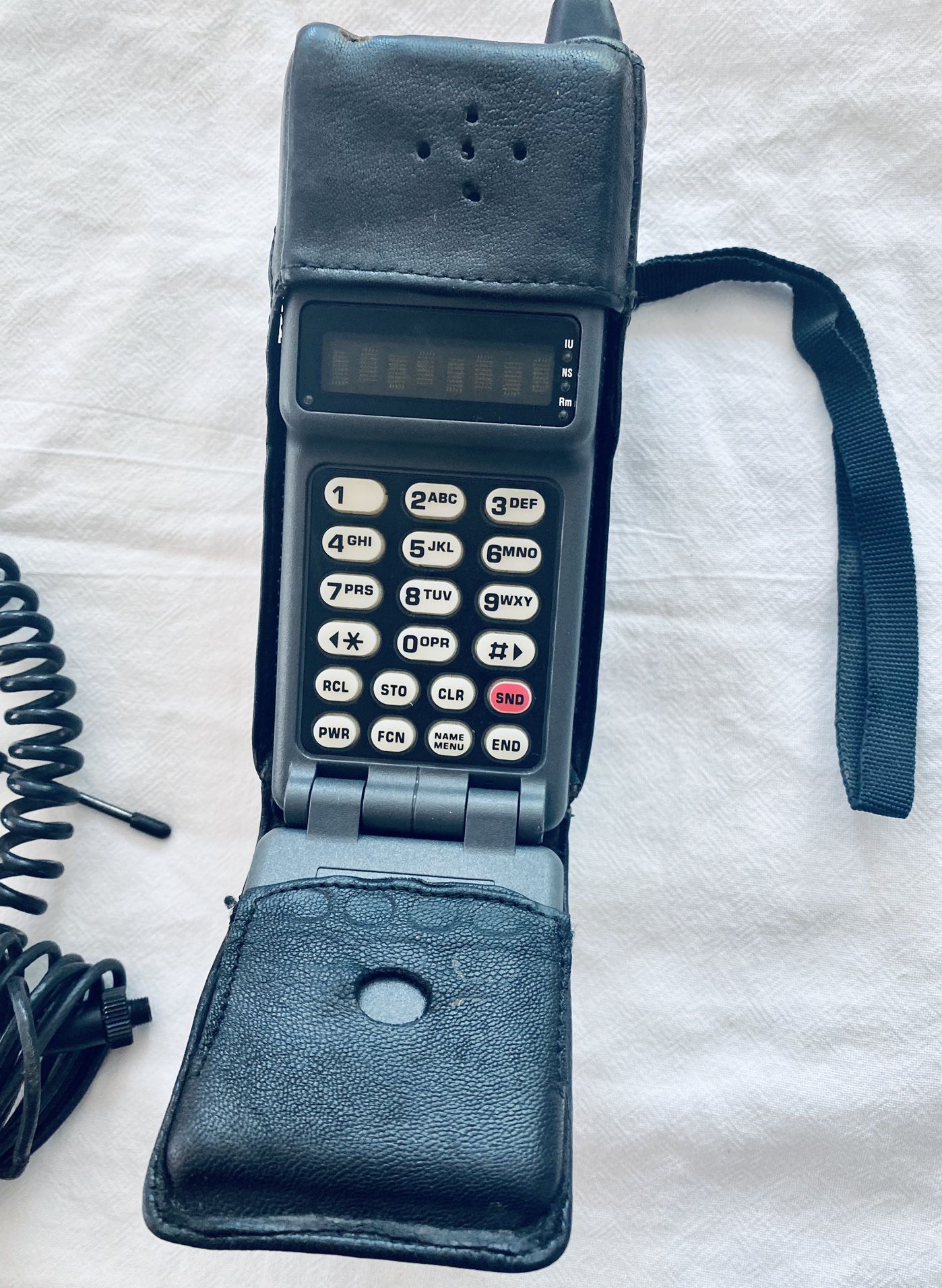 Collectible.  Vintage Late 80’s  Motorola digital communicator. Excellent condition, vintage item.  Identical units available on eBay for $200 without