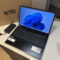 Acer Nitro V 5 Gaming Laptop • NVIDIA GeForce RTX 4060 / Intel i7-13620H • Ram 16GB • SSD