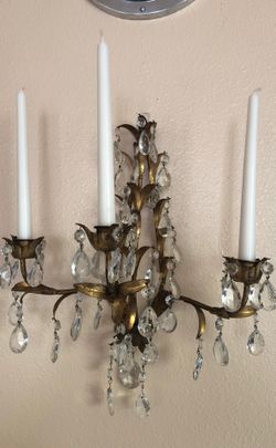 Antique looking gold brass finish 3 candles Chandelier with Chrystal’s