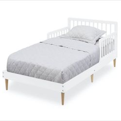 Toddler bed