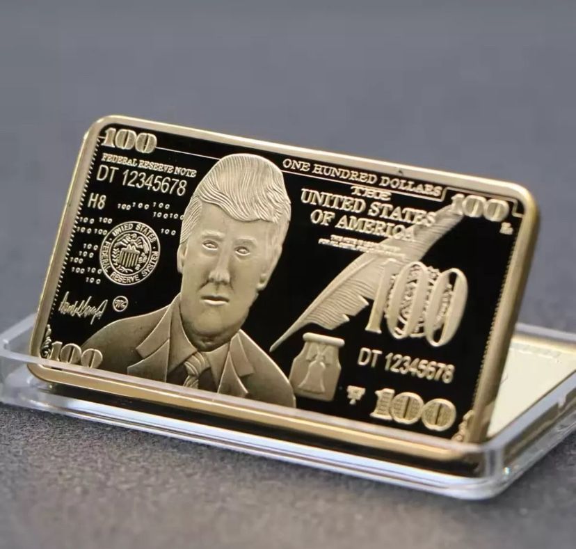 President Donald Trump $100 Gold Commemorative Bar Collectible
