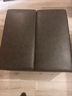 Center storage table