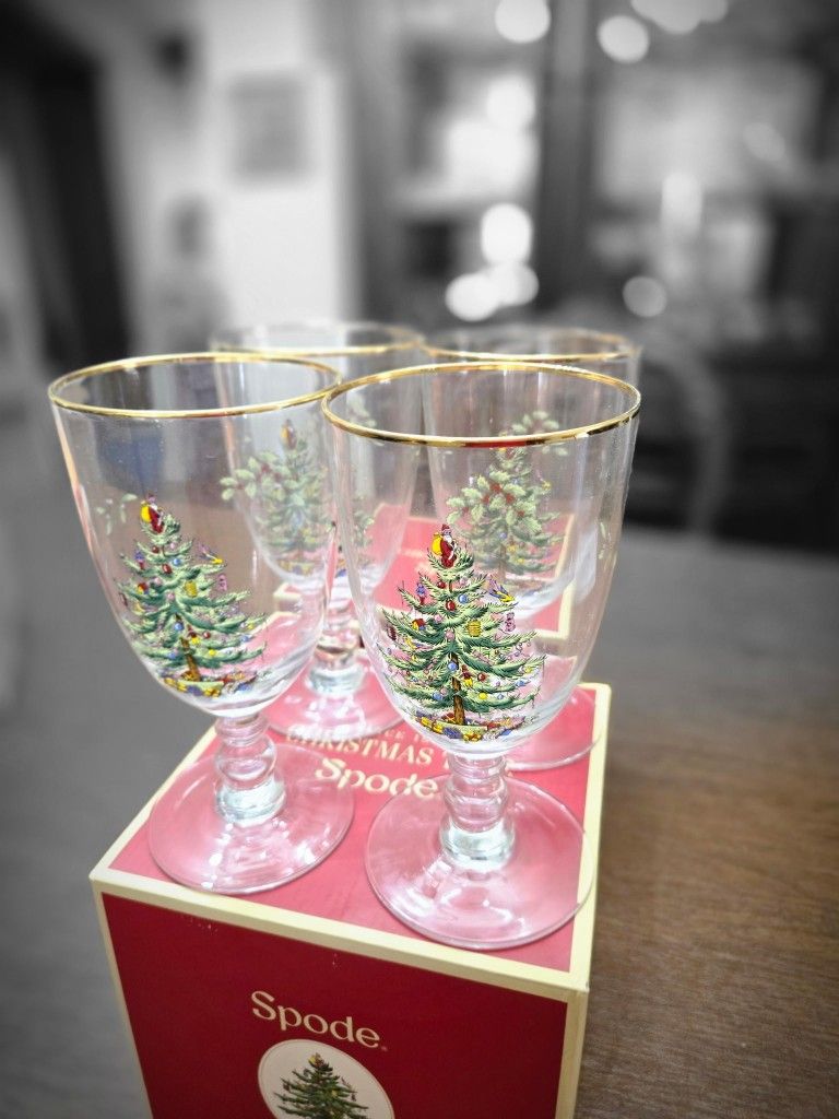 SPODE Set Of 4 pedestal goblets.