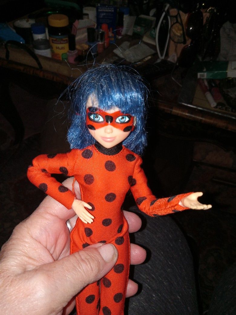 Blue Haired Doll With Bending Joints Moving Positions