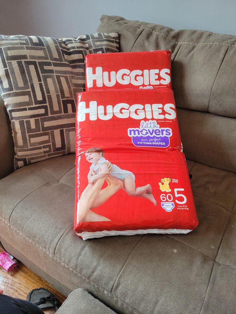 Huggies Little Movers SIZE 5