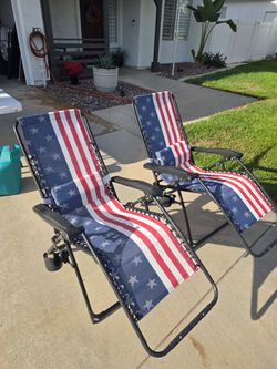 American flag gravity chairs