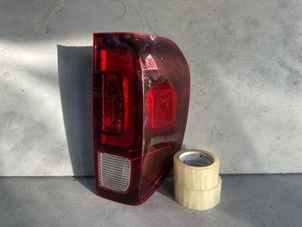 2017 - 2025 HONDA RIDGELINE REAR RIGHT PASSENGER SIDE TAIL LIGHT OEM