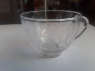 Glass cup