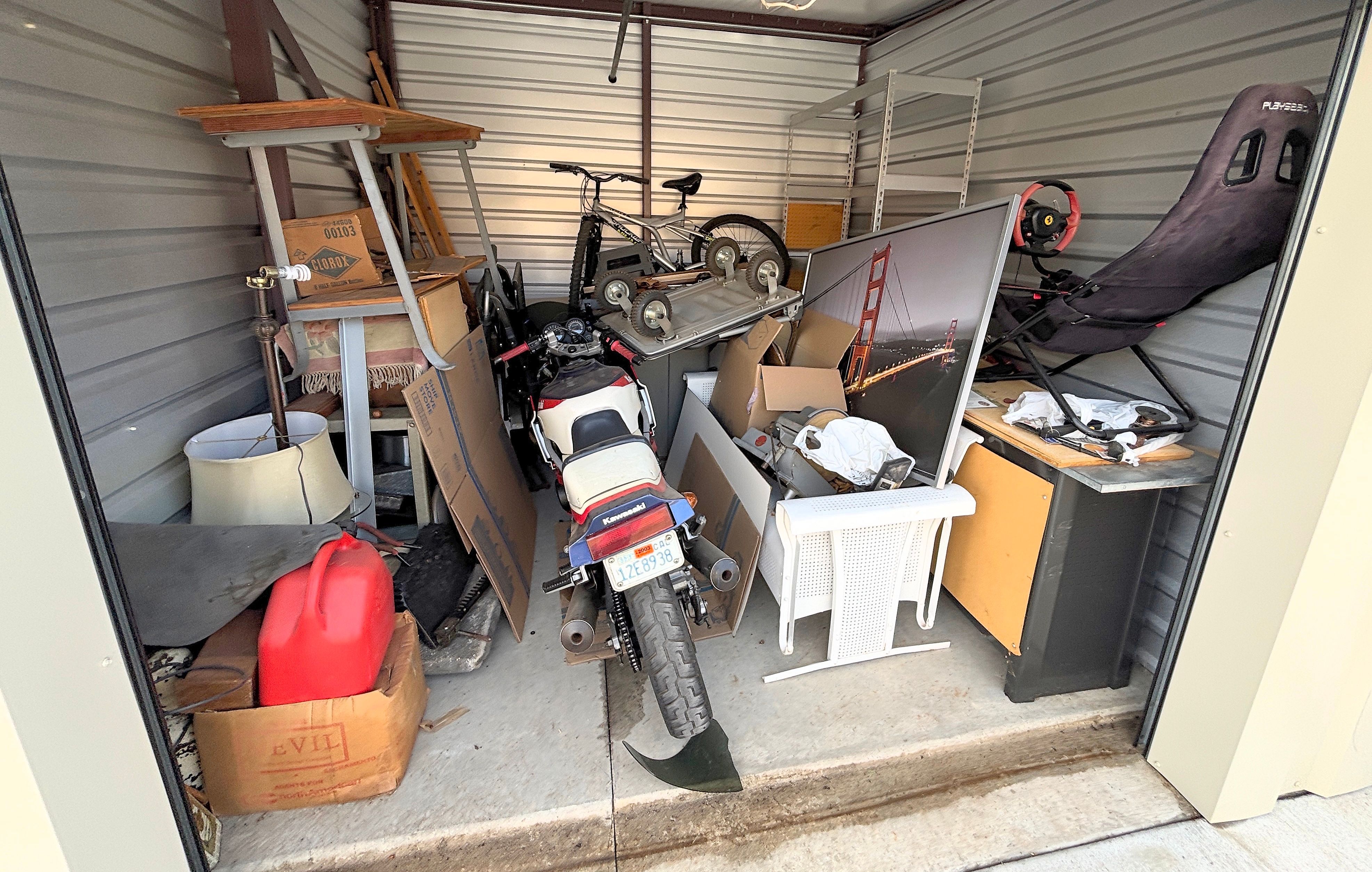 Lien Auction #25 9/28 - Kawasaki motor motorcycle, workbenches, bicycle, gamer chair