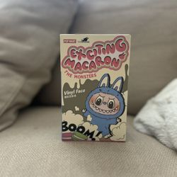 Labubu Exciting Macaron+coca-cola