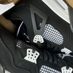 Jordan 4 White Thunder 