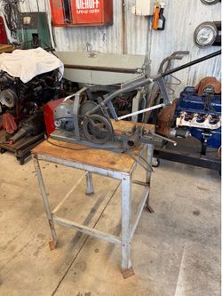 Dayton Power Hacksaw with table