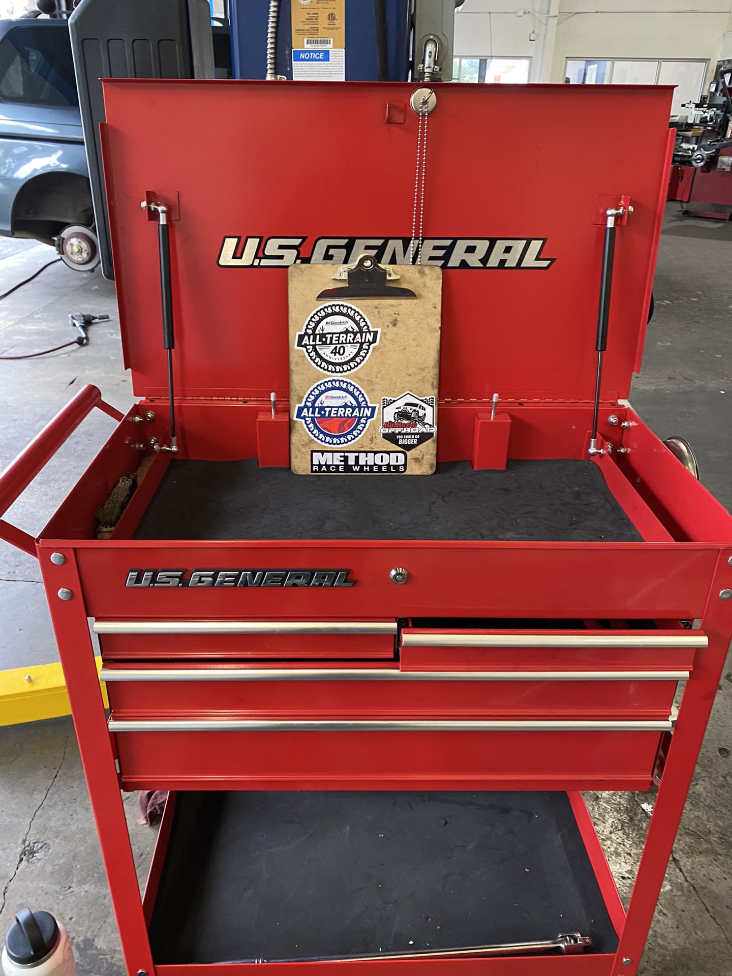 Tool Box With Mainly Mechanical Tools Perfect For Starting Off Techs 