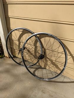 Bontrager Series 6000  Bike Wheels