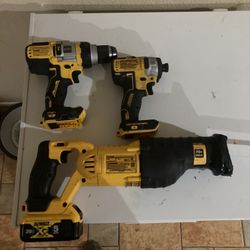 Drill Set And Sawzall Like New 