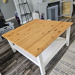 Coffee table / Kids Table / Activities Table