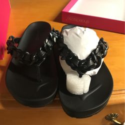 Womens Flat Sandals NEW Size 9