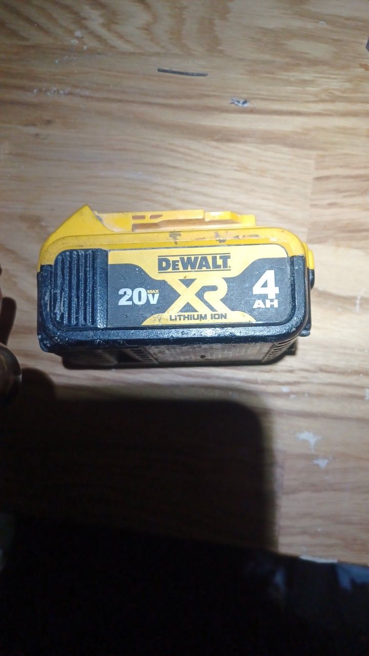 Dewalt Xr Battery. 4ah