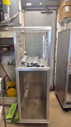 Bread cabinet