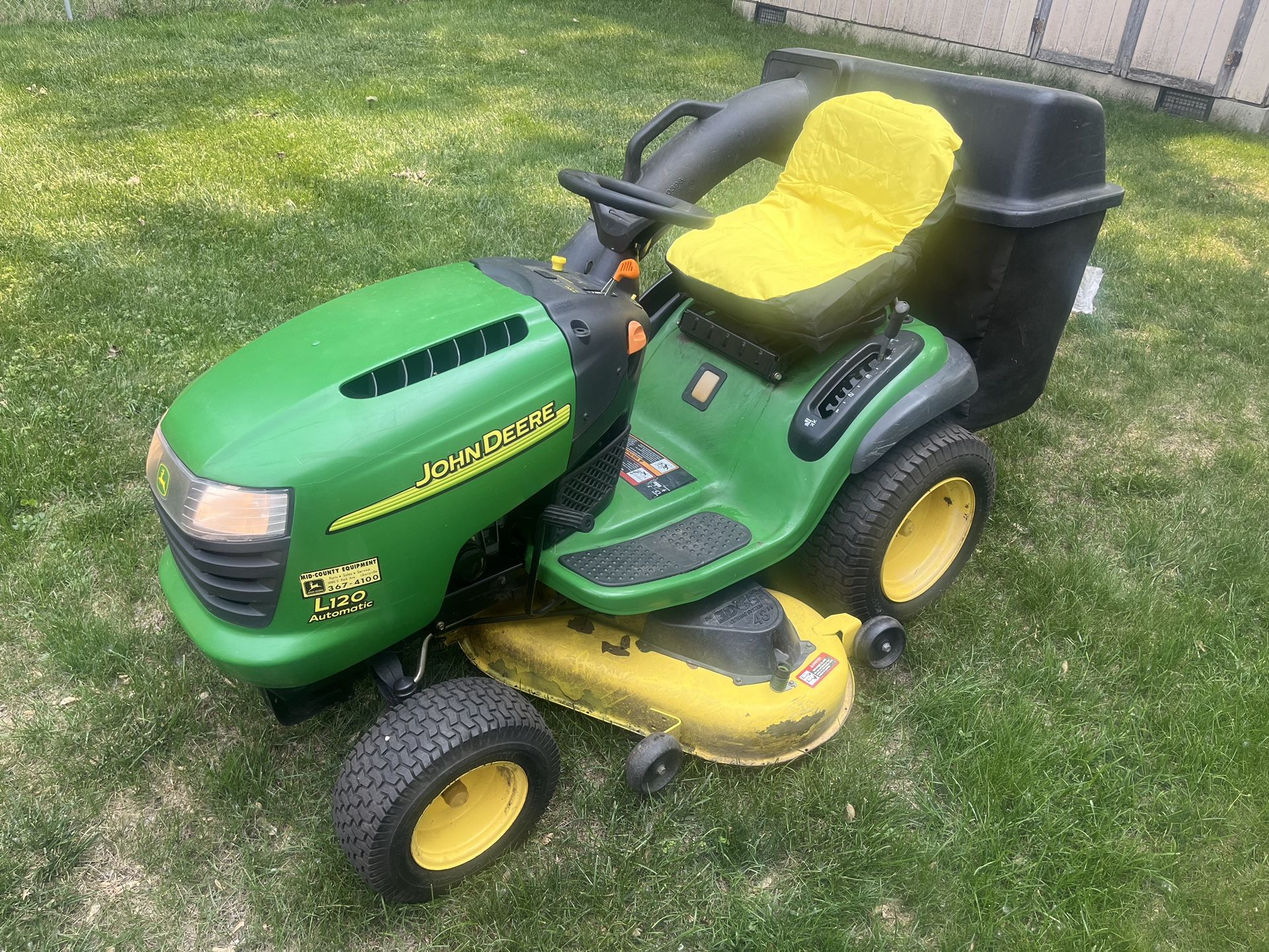 Mulching Riding Lawn Mower With Bagger System