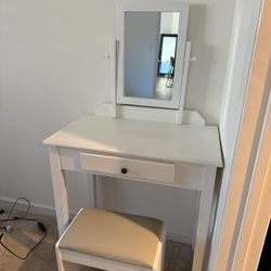 Vanity/Desk