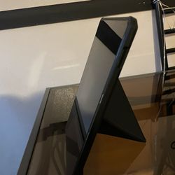Like New Amazon Fire HD 10 Tablet 10.1” 64 GB