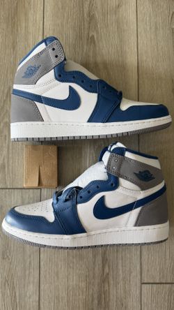 Jordan 1 Retro High OG True Blue Sz 5.5