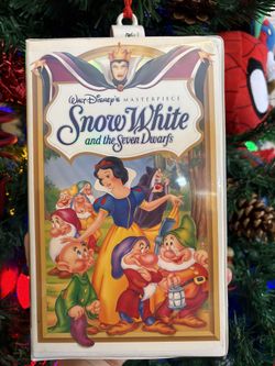 Snow White And The Seven Dwarfs (VHS)