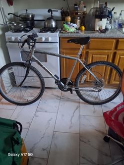 Bike adult 18 speed