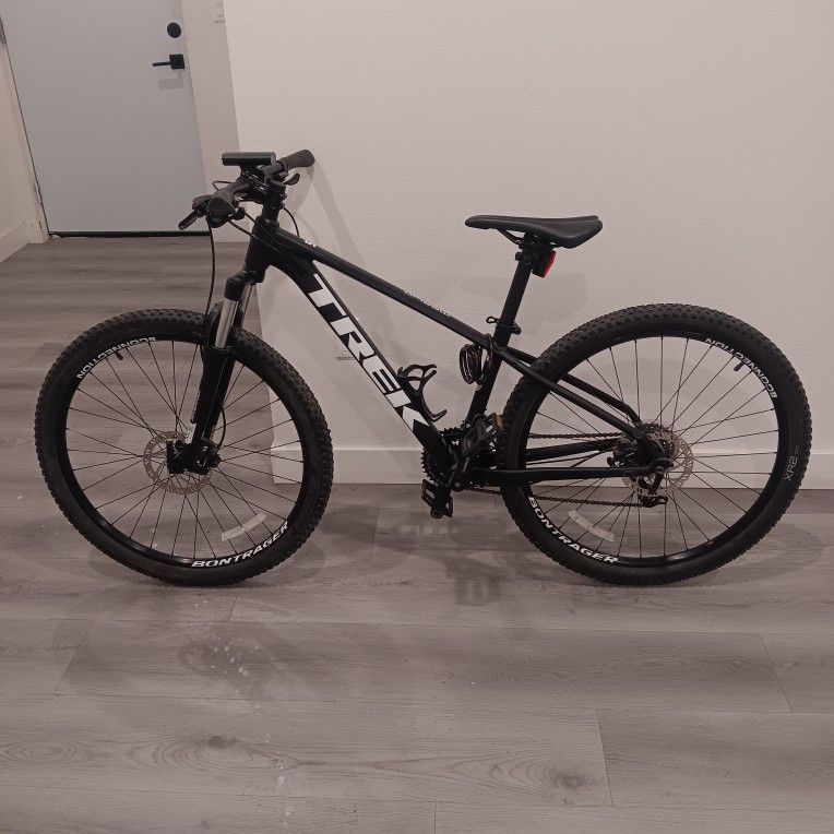 TREK BIKE 27.5" MARLIN 5