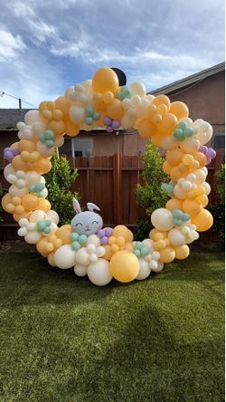 Balloon garland